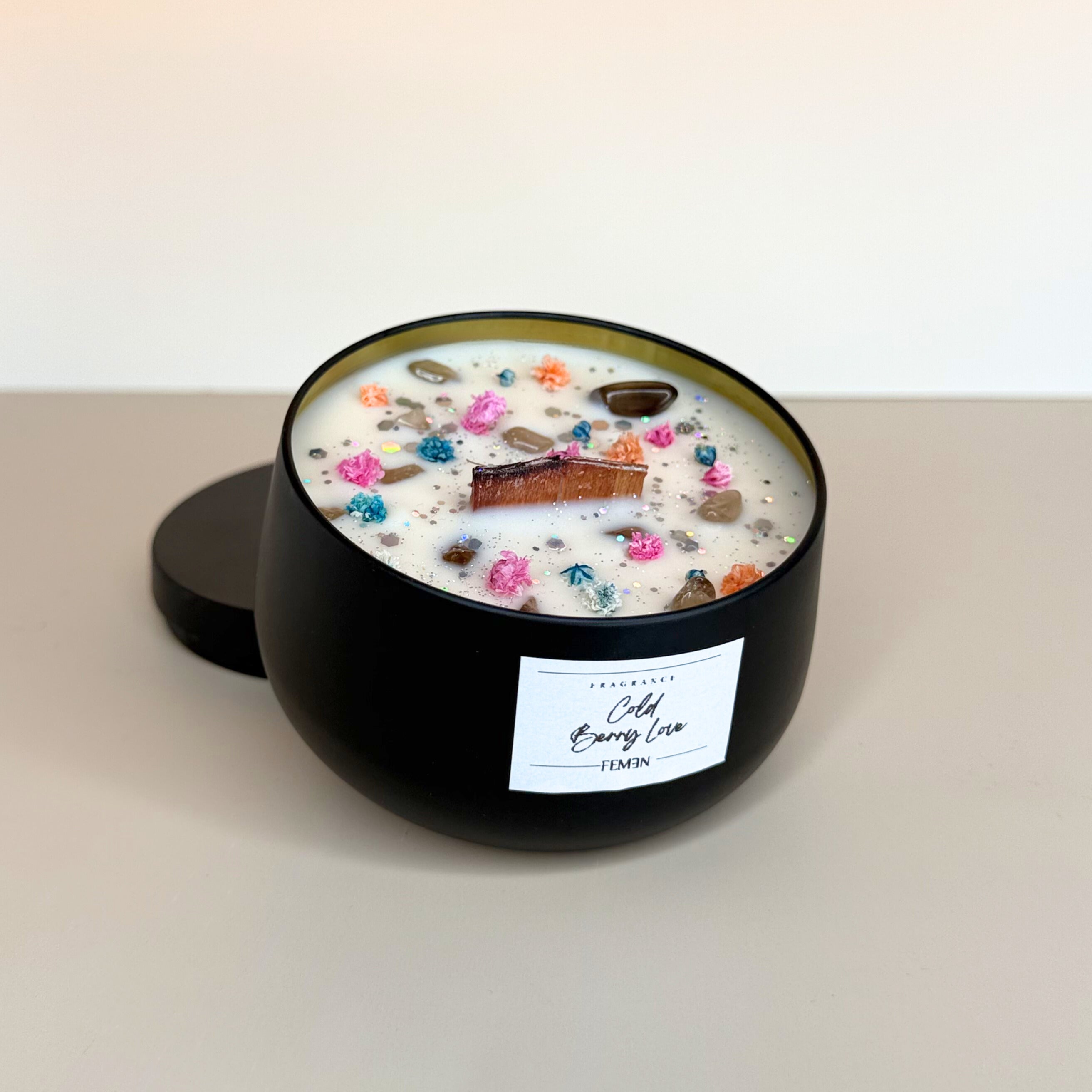 COLD BERRY LOVE - Duftkerze mit Holzdocht