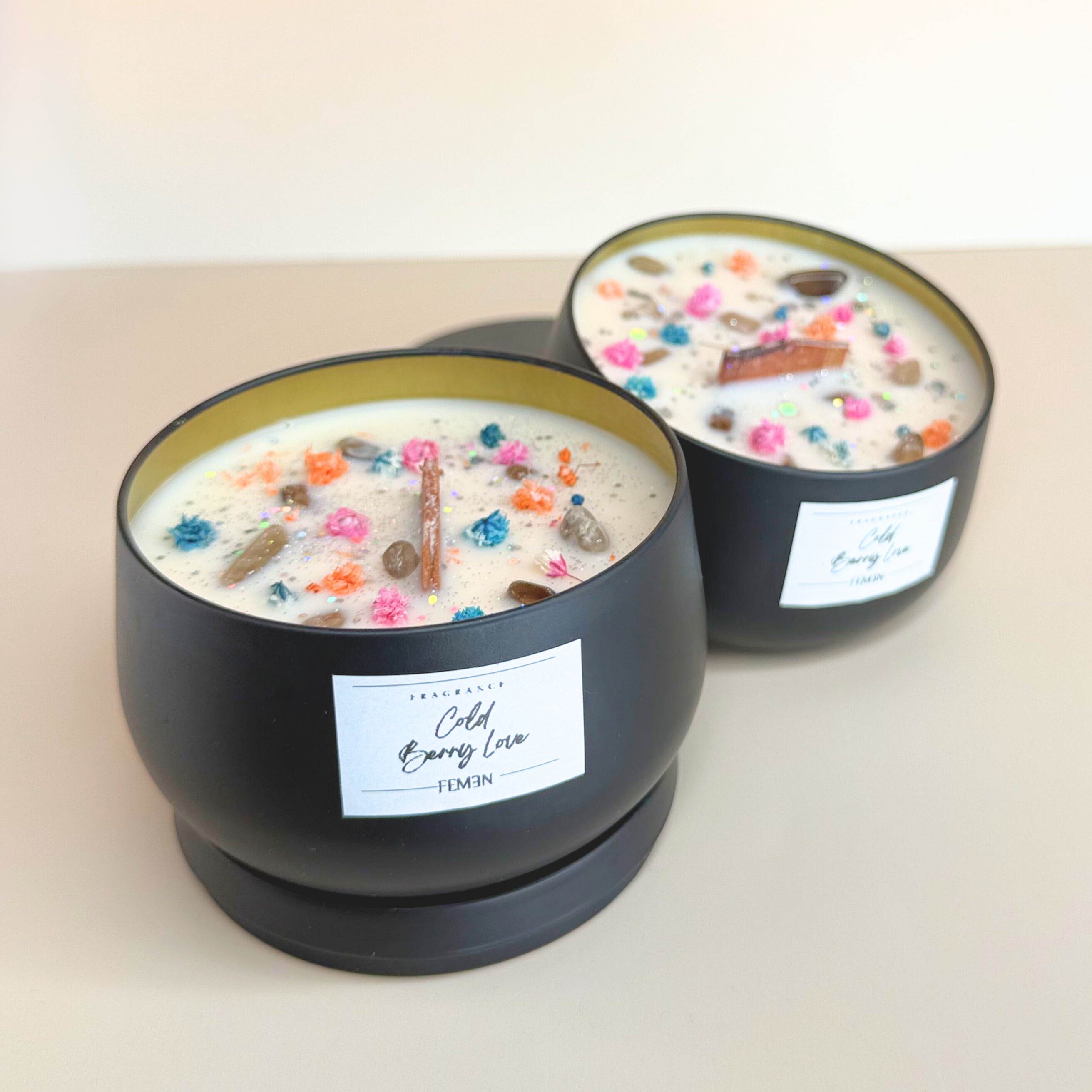 COLD BERRY LOVE - Duftkerze mit Holzdocht